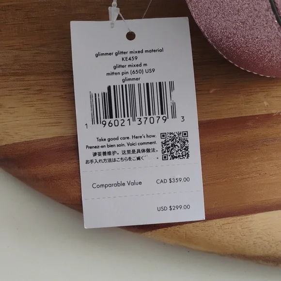 Kate Spade 💥NWT💥 Glimmer Oval Camera Bag Pink Mitten Crossbody Bag. NEW! - Picture 3 of 17